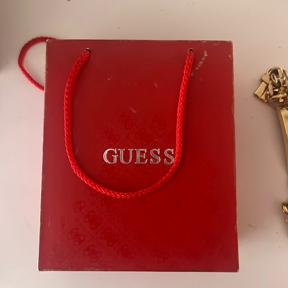 Guess Watch - Picture 1 of 3